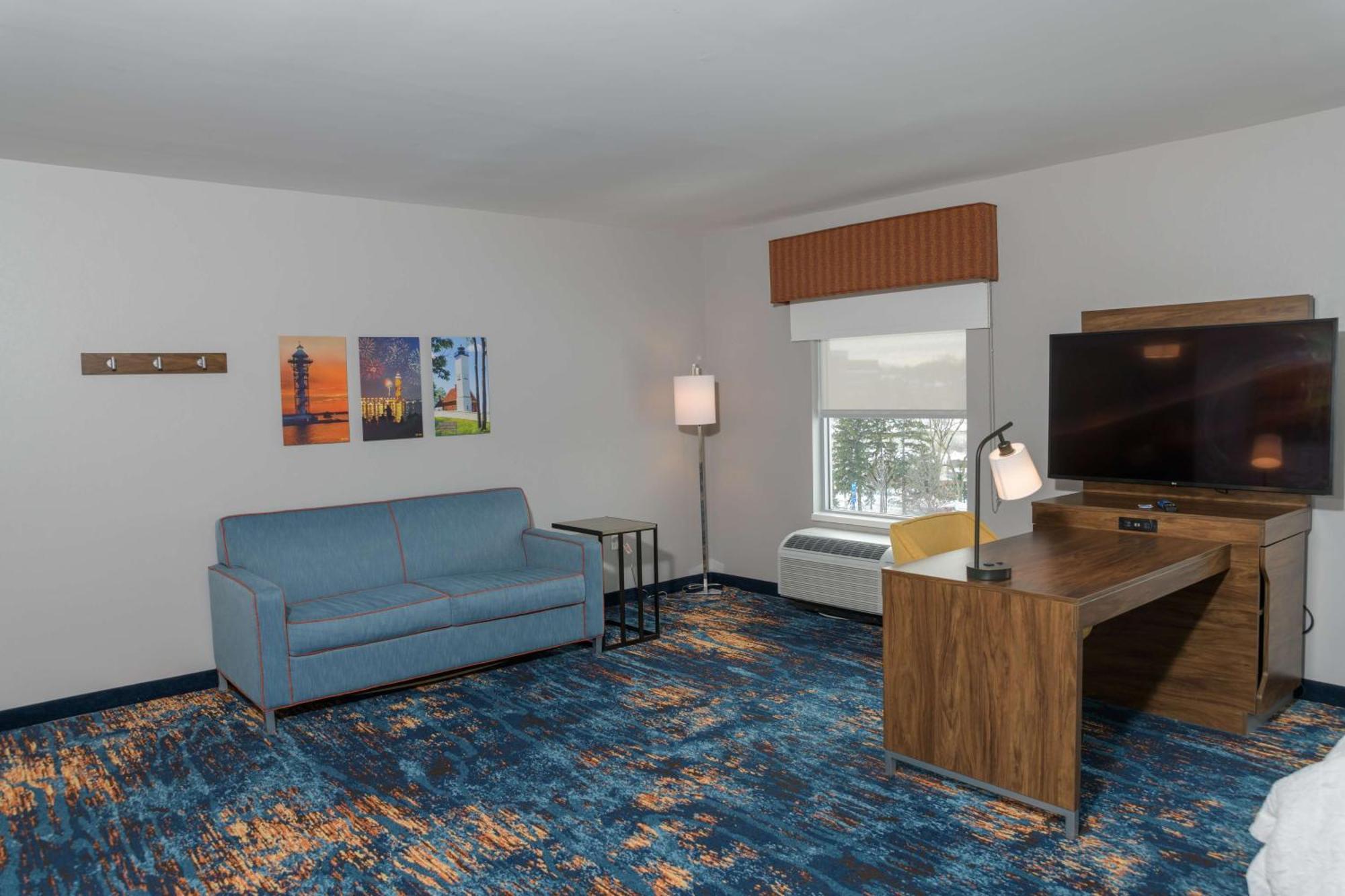 Hampton Inn & Suites Erie Bayfront Exterior foto