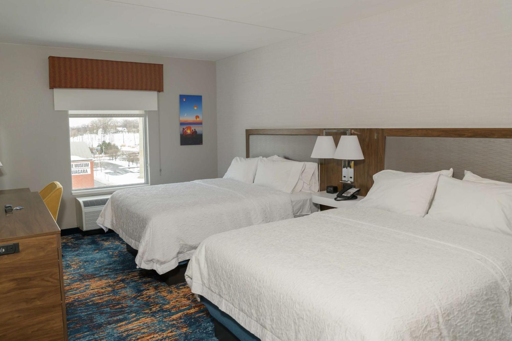Hampton Inn & Suites Erie Bayfront Exterior foto
